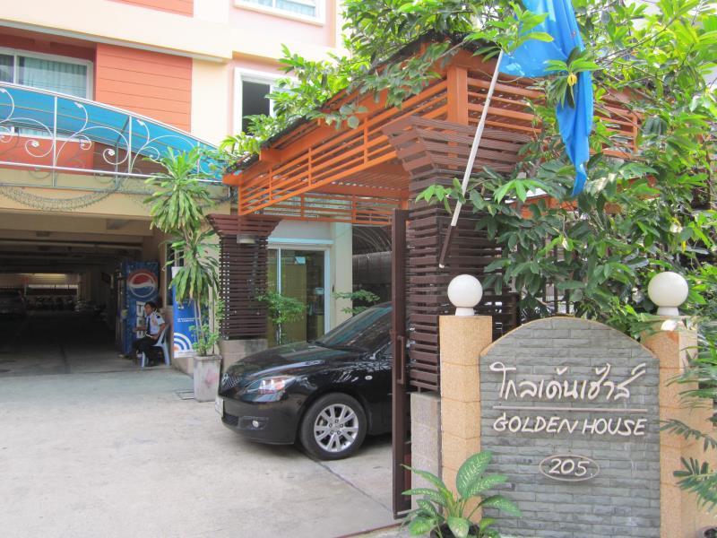 Motel Golden House @ On-Nut Station à Bangkok Extérieur photo